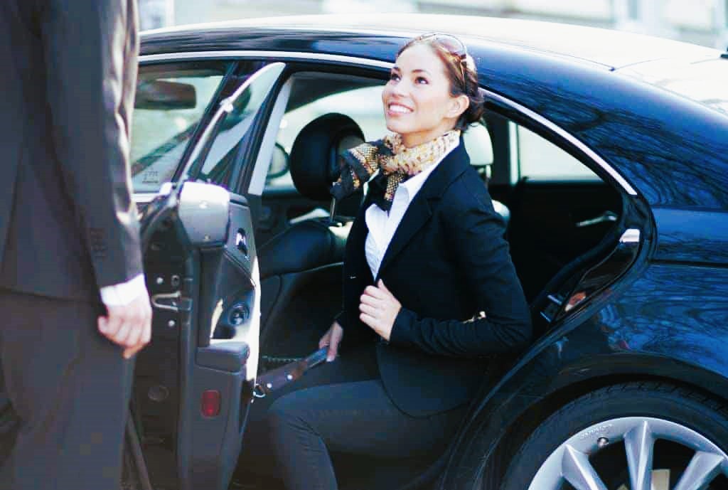 Premium taxi service in late-model cars